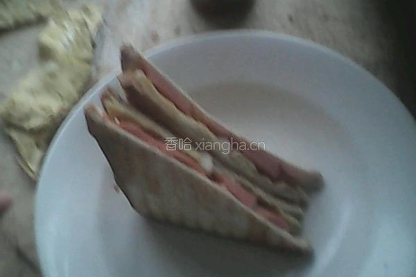 鸡蛋香肠三明治的做法图解5
