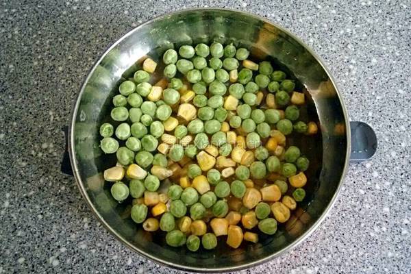 杂蔬番茄炒虾仁的做法图解5