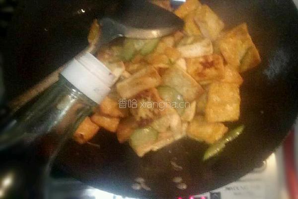 蒜香煎豆腐的做法图解7