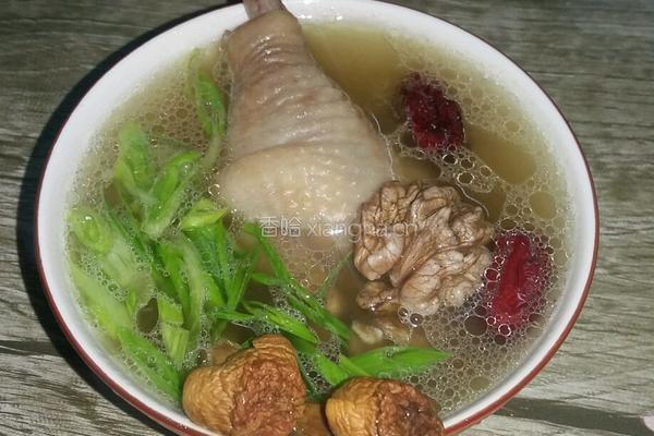 松茸煲鸡汤的做法图解6
