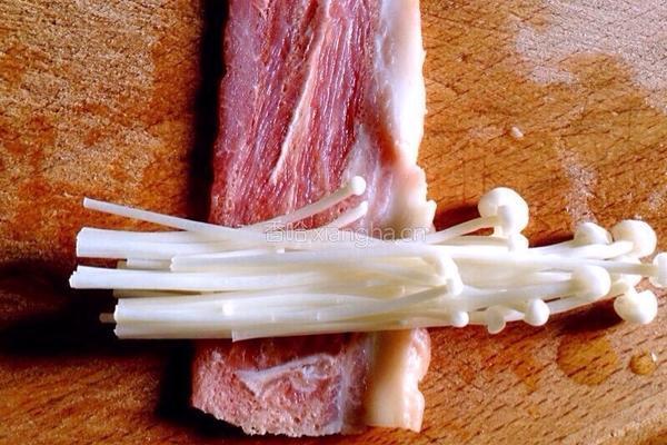 金针菇培根卷的做法图解4