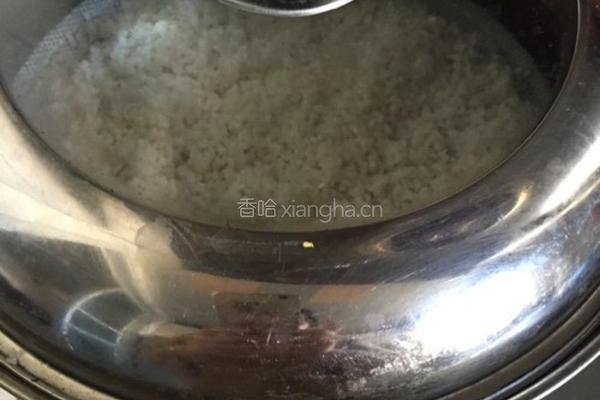银耳圆子酒酿的做法图解3