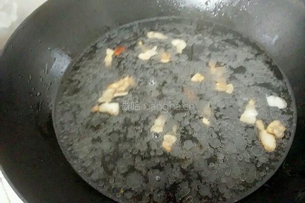 黄花滑肉汤的做法图解5