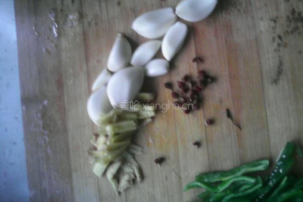 青椒炒土豆的做法图解3