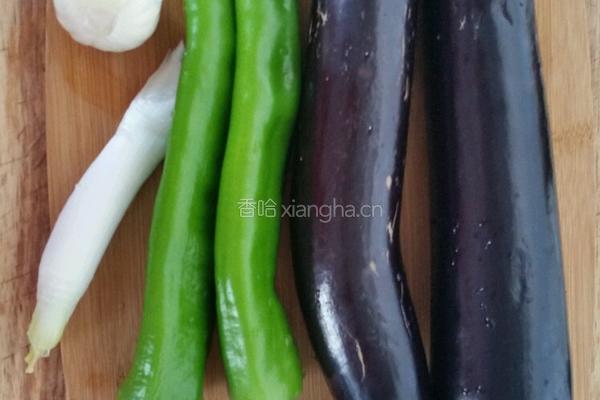 虎皮茄子的做法图解1