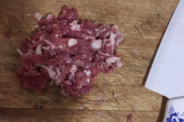 葱爆羊肉的做法图解1
