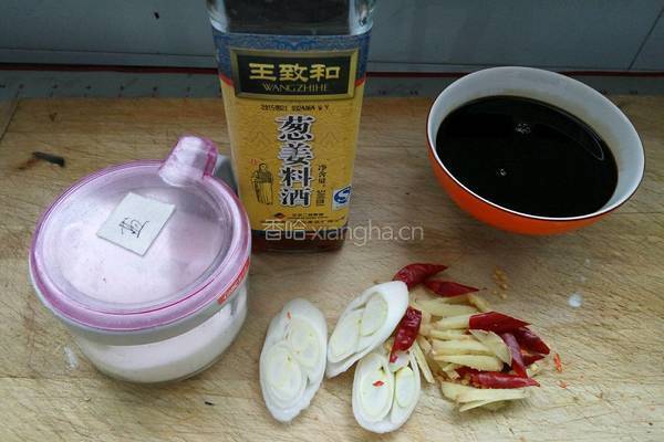 糖醋蓑衣黄瓜的做法图解1