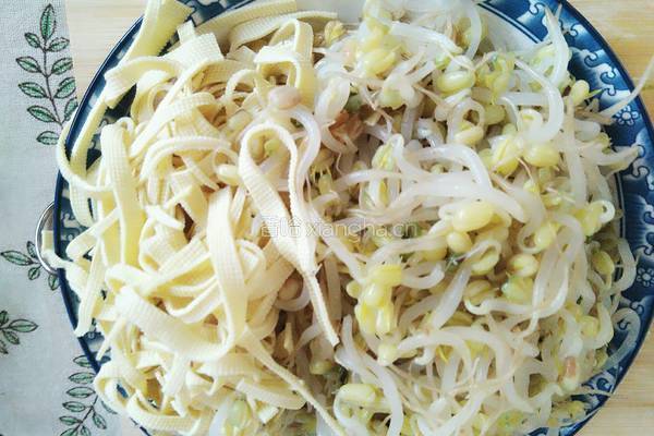 凉拌豆芽菜的做法图解3