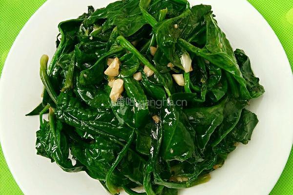 蒜香菠菜的做法图解5