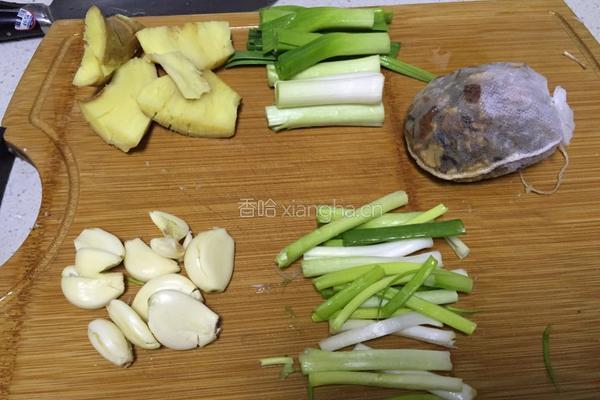 卤三宝的做法图解2