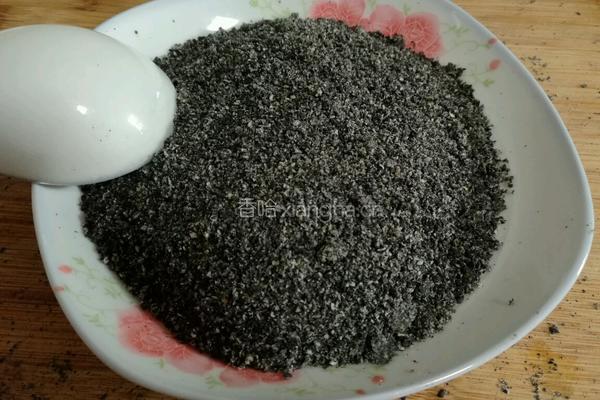 糯米黑芝麻蜂窝煤的做法图解6