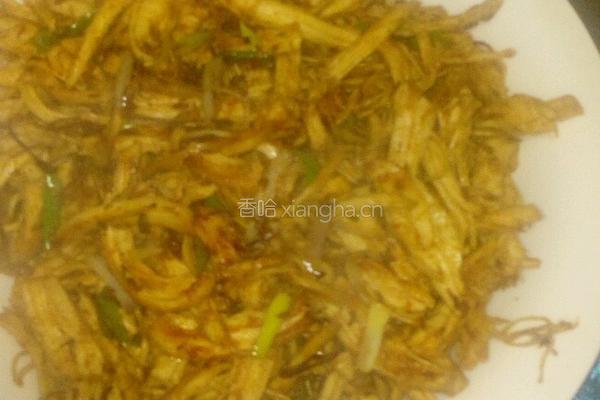 烤喂鸡肉丝