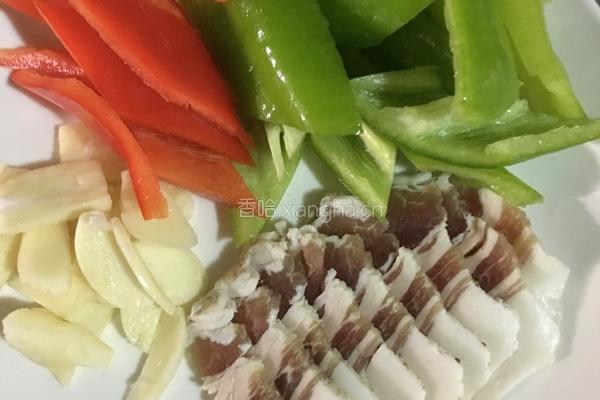 咸肉烧豆腐的做法图解2