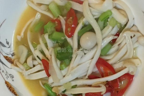 素炒蟹味菇的做法图解4