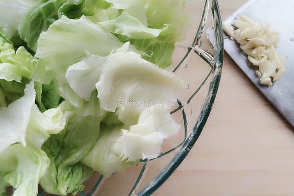 木耳蚝油生菜的做法图解1