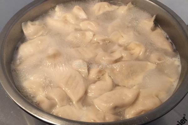 芹菜羊肉饺子的做法图解10