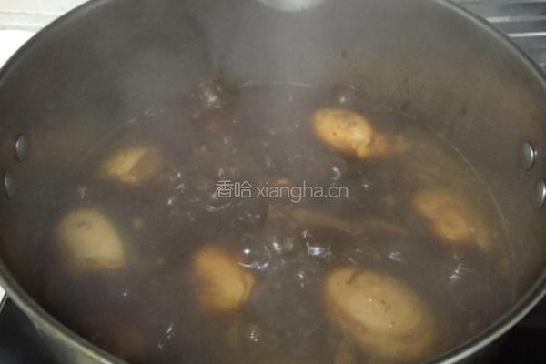 卤双黄海鸭蛋的做法图解7