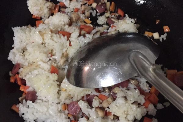 香菇炒饭的做法图解5