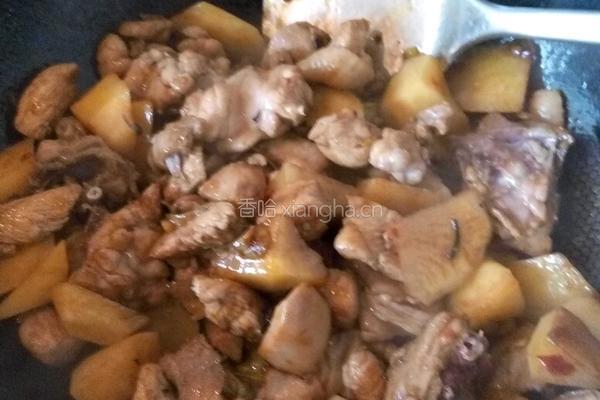 土豆炒鸡块的做法图解6