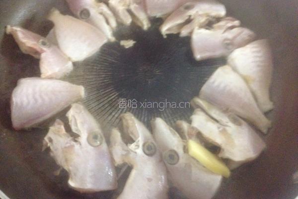 剥皮鱼粥的做法图解4