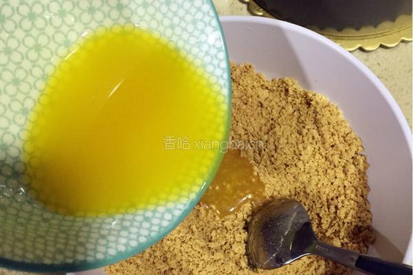 樱花慕斯(6寸)的做法图解2