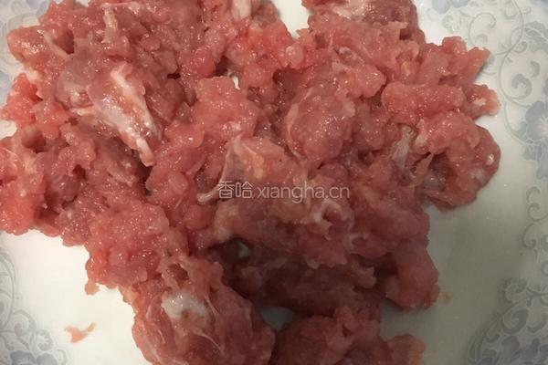 飘香蒸肉饼的做法图解1
