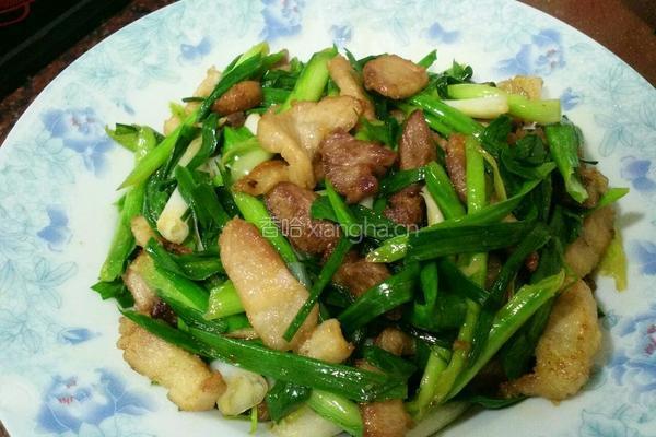 蒜苗炒肉的做法图解7