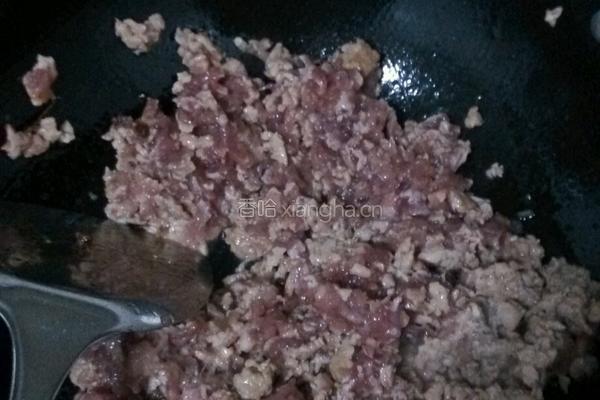 鲜辣椒肉酱的做法图解3