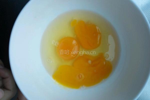 鲜虾黄金羹的做法图解1
