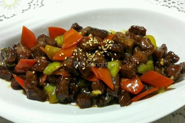 溜小牛肉丁的做法图解7