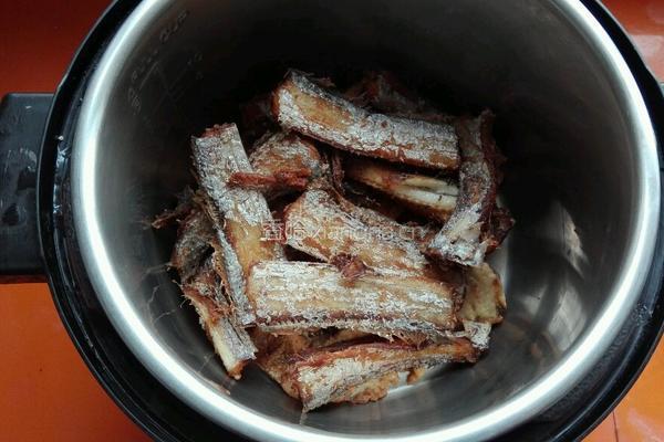 香酥带鱼的做法图解4