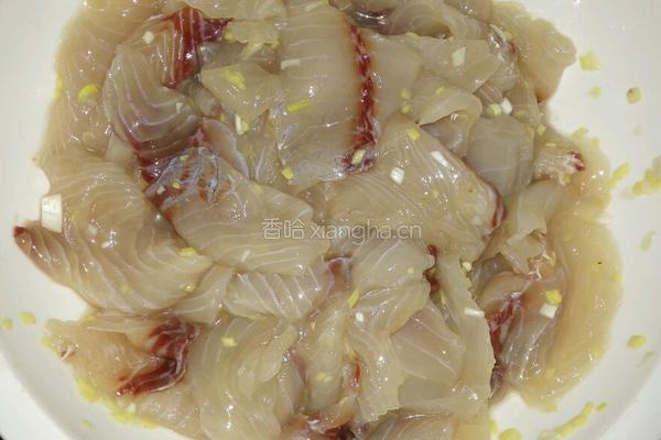 酸菜鱼的做法图解2