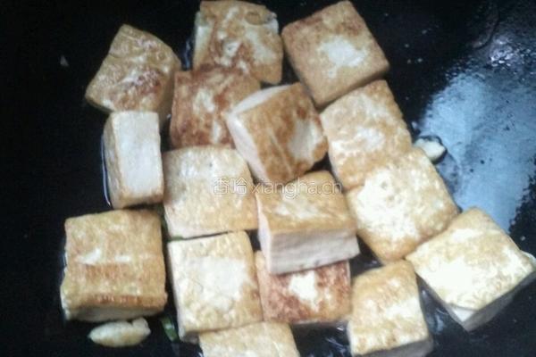 酱汁葱花豆腐的做法图解6