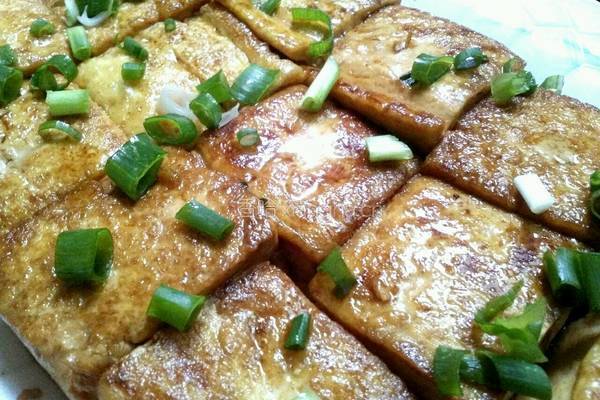 酱汁葱花豆腐的做法图解11