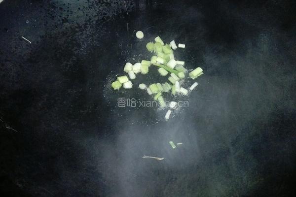 胡萝卜炒金针菇的做法图解4
