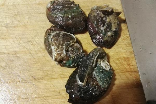 鲍鱼鱼胶汤的做法图解12