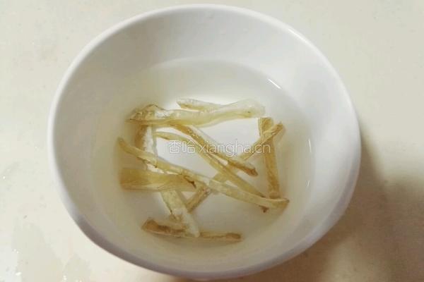 鲍鱼鱼胶汤的做法图解11