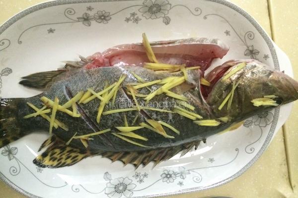 清蒸桂花鱼的做法图解1