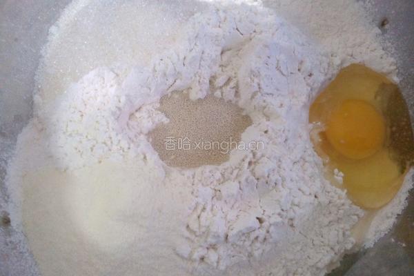 奶油吐司的做法图解1