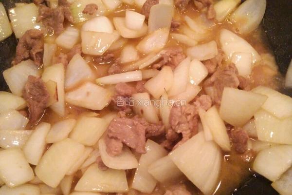 圆葱炒肉的做法图解3