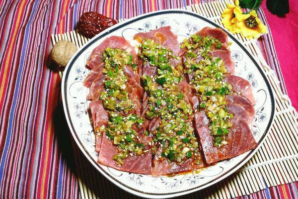蒜苗拌牛肉的做法图解6