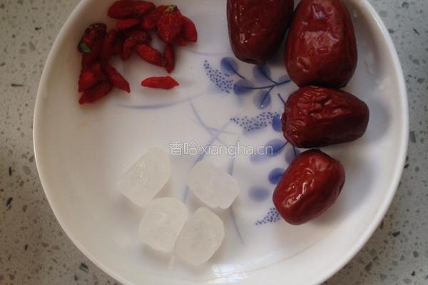 香菇胡萝卜排骨汤的做法图解8