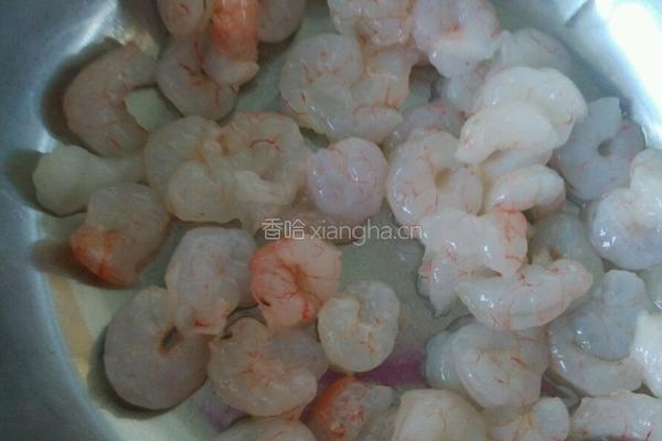 时蔬炸虾仁的做法图解1