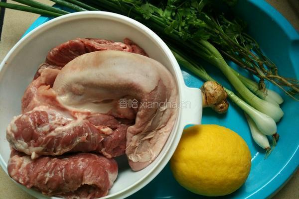 柠檬盐水猪舌头的做法图解1