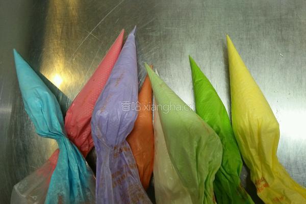彩虹蛋糕的做法图解4