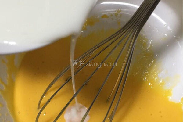 电饭煲原味蛋糕（戚风蛋糕）的做法图解6