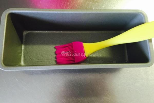 蜂蜜香蕉磅蛋糕的做法图解4