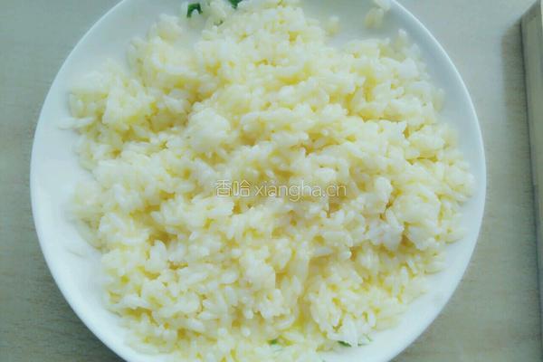 咸蛋炒饭的做法图解2