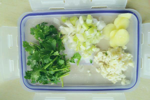 猪肉白菜炖豆腐的做法图解3