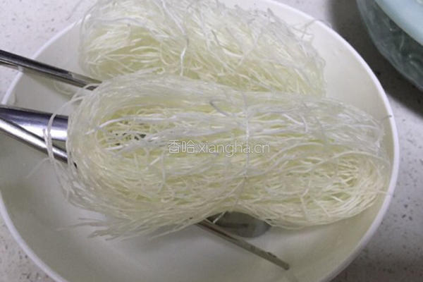 羊肉拌粉丝的做法图解1